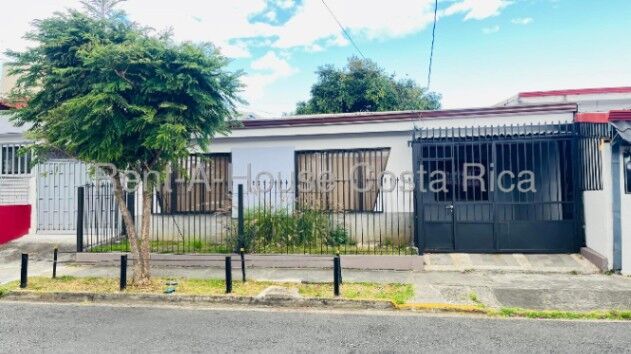 Venta | Casa de 3 habitaciones en San Francisco de Dos Ríos #26-1465 GS en San Francisco de Dos Ríos, San José — $182,214