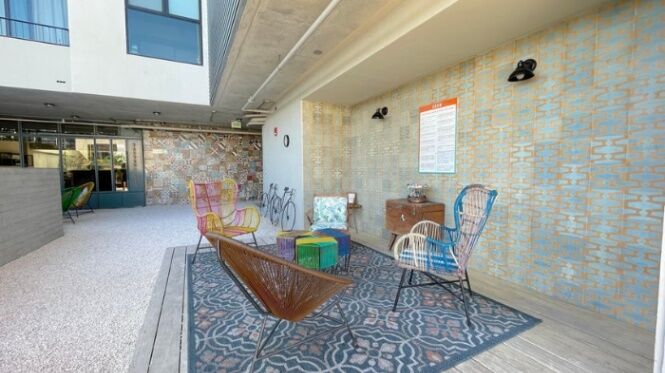 Venta de Apartamento en URBN Escalante. RAH 26-1186 in Carmen, San José — $140,000