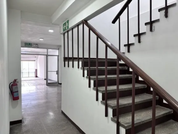 Se vende amplio edificio para negocio en Catedral San José 24-1906 en Catedral, San José — $550,000 - Foto 3 de 11