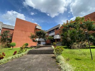 VENTA O ALQUILER DE EDIFICIO COMPLETO, SAN JOSE, SAN PEDRO, LOS YOSES in San Pedro, Montes De Oca, San José — $51,365 - Photo 2 of 10