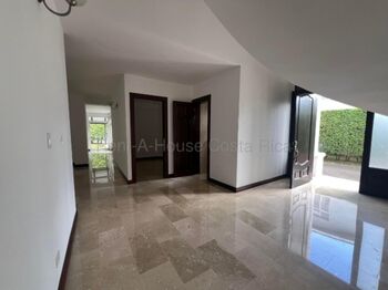 Venta Casa de Lujo 420m² en Lindora 4 Hab Acabados Premium y Exclusividad #26-1558 GS in Pozos, Santa Ana, San José — $695,000 - Photo 4 of 15
