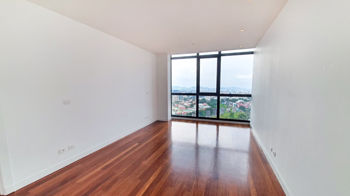 Espectacular Penthouse en el Centro de la Sabana in Escazú, San José — $1,500,000 - Photo 3 of 14