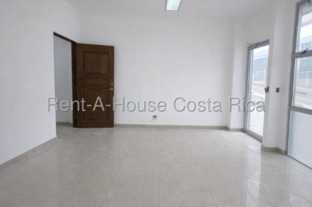 Alquiler de Local Comercial en Curridabat-Granadilla.  in Granadilla, Curridabat, San José — $900