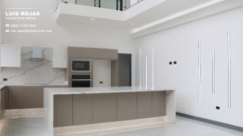 Casa de Lujo en Pinares de Curridabat - Más que una casa , un Estilo de Vida en Curridabat, San José — $795,000