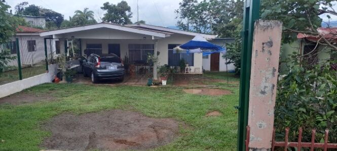 Casa en Calle de Chiri, Daniel Flores in Daniel Flores, Pérez Zeledón, San José — ₡ 70 000 000
