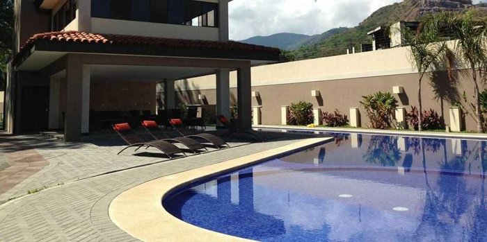 SE ALQUILA FOR RENT Casa en Condominio  SANTA ANA AMUEBLADA in Santa Ana, San José — $2,000