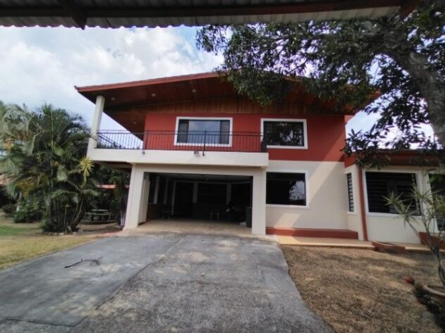 ESPECTACULAR PROPIEDAD Y CASA EN BRASIL DE SANTA ANA.  en Brasil, Santa Ana, San José — $750,000