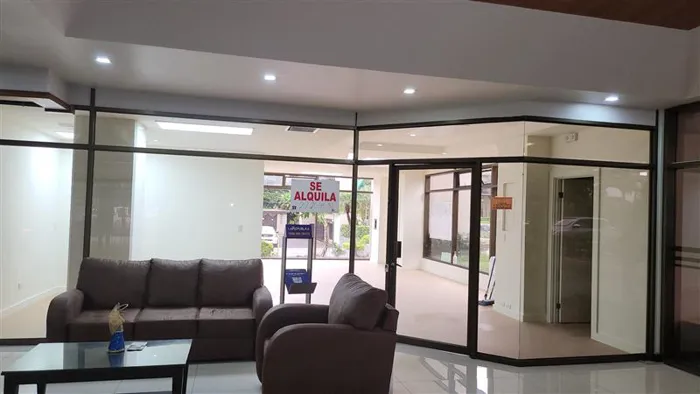 Office space of 120.83 m2 with high profitability in Sabana Sur in Mata Redonda, San José — $360,000