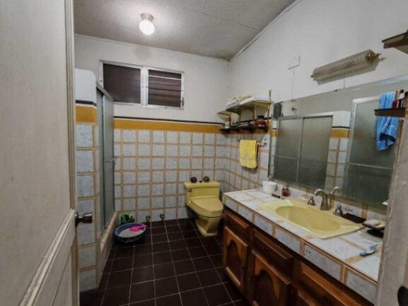 Se vende espaciosa casa con piscina en Ulloa Heredia 25-653 in Ulloa, Heredia — $1,300,000