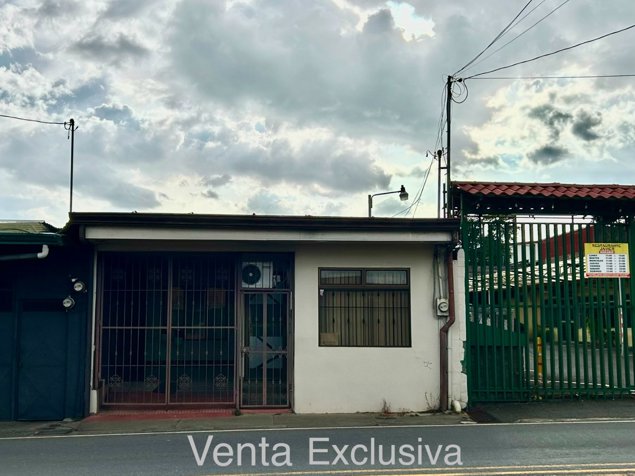 Casa de Habitación / Uso de Suelo Mixto in Naranjo, Alajuela — ₡ 84 900 000