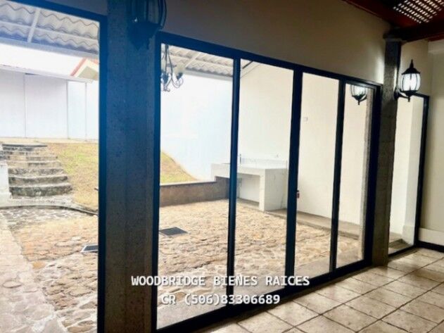 Escazu casa en alquiler en Guachipelin $3.000 /306 metros /3dormitorios en Escazú, San José — $3,000 - Foto 3 de 20