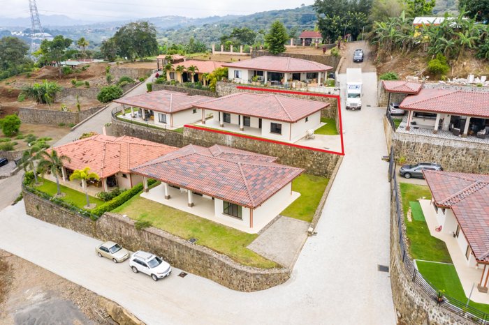 Casa en venta en Naranjo, Casa Guanacaste en Residencial Oro Monte en Cirrí Sur, Naranjo, Alajuela — $380,000