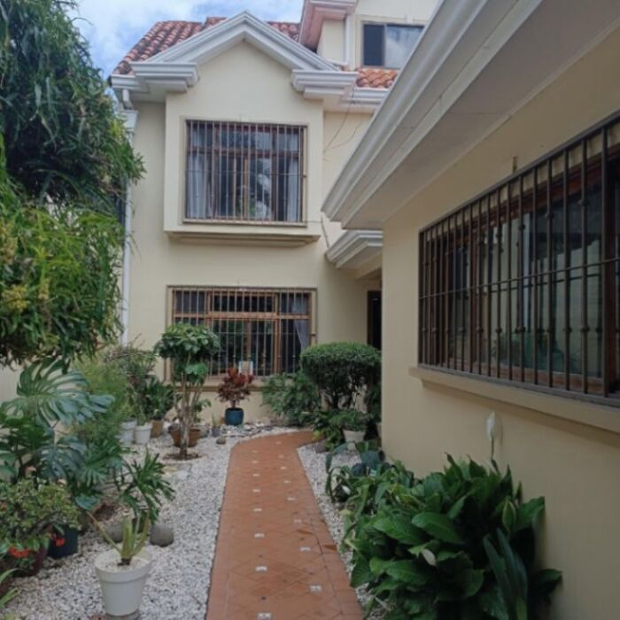Independent House in Jaboncillos, Escazú – Spacious, Bright and in Perfect Condition in San Rafael, Escazú, San José — $375,000 - Photo 1 of 13