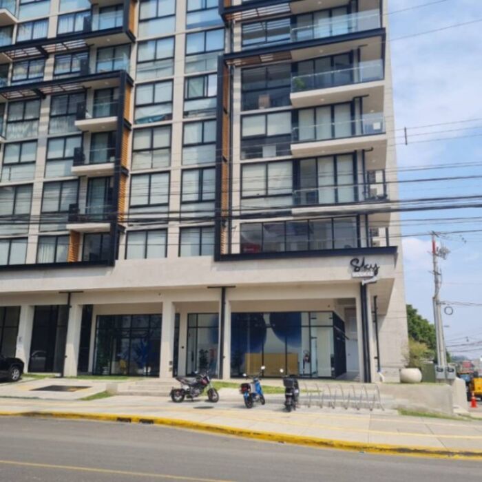 VENTA DE APARTAMENTO AMUEBLADO, SAN JOSE, NUNCIATURA, CONDOMINIO SKY GARDEN en Carmen, San José — $210,000
