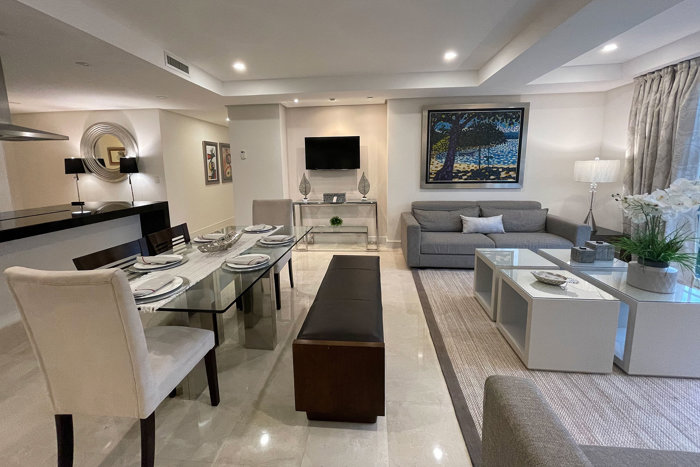 VENTA DE APARTAMENTO ESTILO MINIMALISTA, SAN JOSE, ESCAZU, EL CORTIJO in Escazú, San José — $475,000