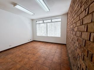 Alquiler: Espacioso Local comercial de 3 niveles en Morazán (MJ) en San Isidro De El General, Pérez Zeledón, San José — $3,000 - Foto 4 de 9