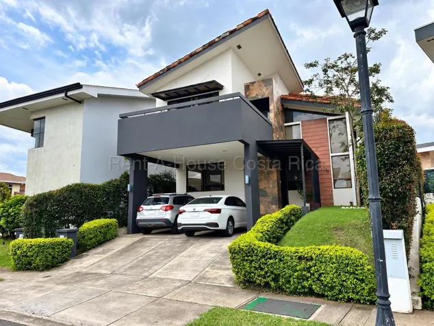 HOUSE FOR SALE IN FRANCOSTA CONDOMINIUM HEREDIA in Ulloa, Heredia — $450,000