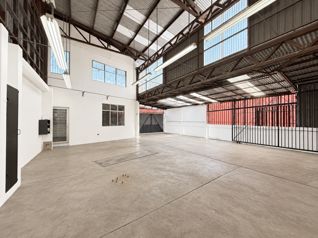 FOR RENT OR SALE: COMMERCIAL PROPERTY IN MORAVIA in San Vicente, Moravia, San José — $3,000 - Photo 2 of 16