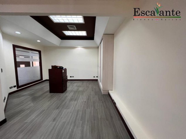 Alquiler de Local en Ofiplaza del Este en Curridabat, San José — $3,102 - Foto 2 de 12