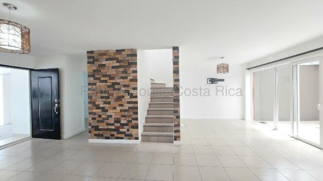 Se alquila casa en Mora San José 26-2096 in Colón, Mora, San José — ₡ 850 000