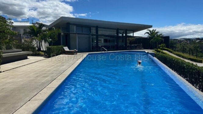 Venta de Casa en San Antonio de Alajuela. RAH 26-2255 en San Antonio, Alajuela — $152,000