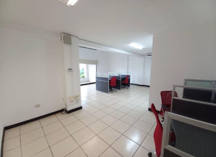 Alquiler de Local Comercial en Santa Ana / Mls. 26-1206 OFC JB en Santa Ana, San José — $1,000
