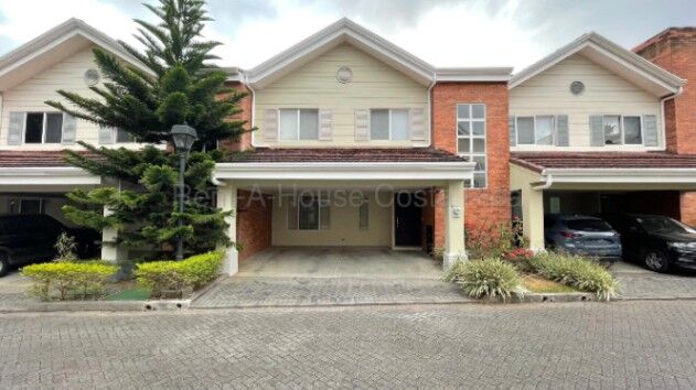 Venta de Casa en San Antonio de Escazú. RAH 26-1761 en San Antonio, Escazú, San José — $230,000
