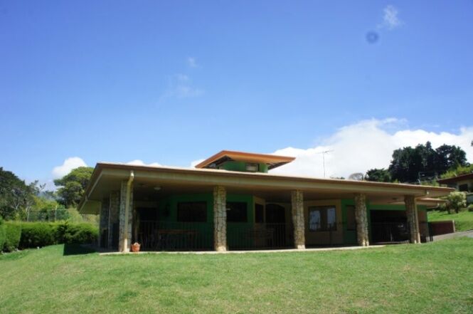 Venta de 3 Casas en San Rafael, Heredia. RAH 23-2637 en San Rafael, Heredia — $800,000