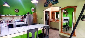 Beautiful House en Jacó, Garabito, Puntarenas — $180,000 - Foto 4 de 19