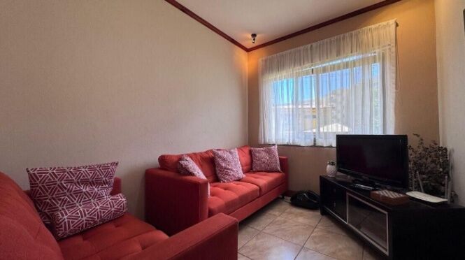 Venta de Casa en Granadilla de Curridabat. en Granadilla, Curridabat, San José — $325,000