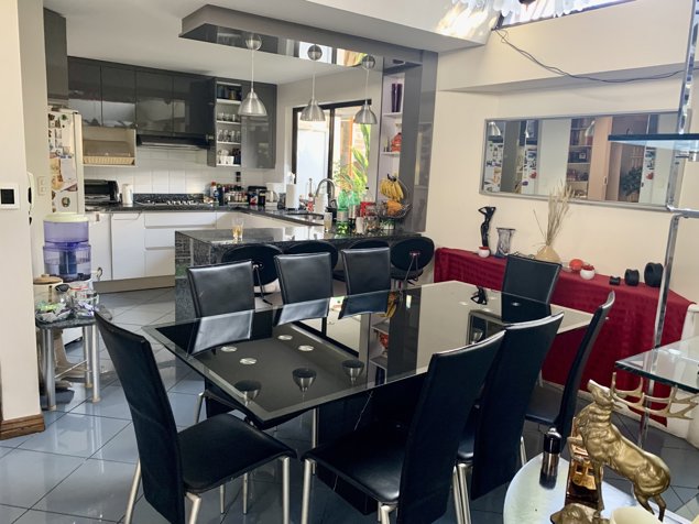 Venta de casa en Sabanilla, Montes de Oca - Uso mixto en San Pedro, Montes De Oca, San José — $690,000 - Foto 3 de 29