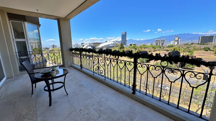 Venta de apartamento con vista a La Sabana, San José. (FE) en Mata Redonda, San José — $550,000 - Foto 3 de 20