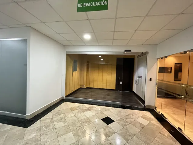 SE ALQUILA OFICINA EN FORUM 1 - SANTA ANA en Santa Ana, San José — $1,259