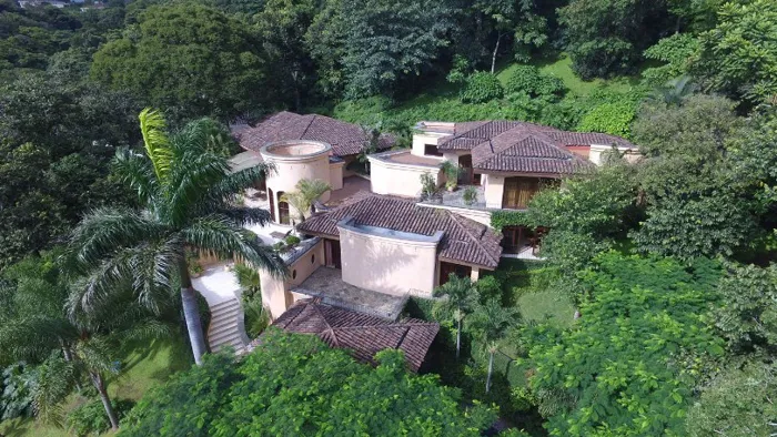 Casa de lujo en Villa Real Santa Ana en Santa Ana, San José — $1,650,000 - Foto 2 de 9