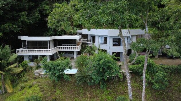 Finca Privada Entre Dos Cascadas con Vista al Océano – 12 Acres, Piscina y Privacidad  en Barú, Pérez Zeledón, San José — $799,999