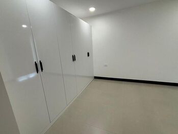 Venta de Apartamento en Khaya. en Sánchez, Curridabat, San José — $139,000 - Foto 4 de 11