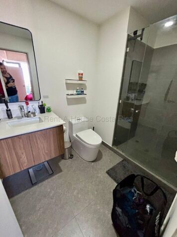 Alquiler | Apartamento amueblado de 1 habitación en torre inteligente #26-1708 GS en Carmen, San José — $1,300