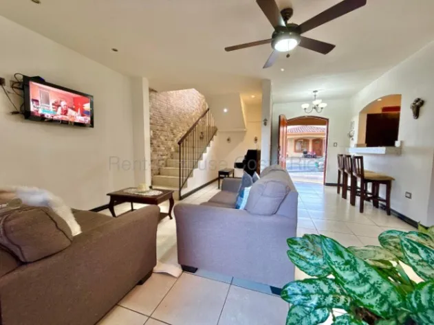 House for sale in San Francisco de Heredia #27-74 in San Francisco, Heredia — ₡ 121 000 000 - Photo 3 of 10