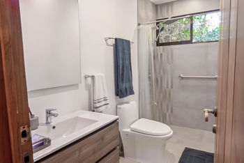 Venta de Casa de una sola planta en Santa Ana, Salitral en Salitral, Santa Ana, San José — $985,000 - Foto 5 de 23
