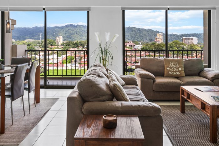 6th Floor 3-bed JacoBay Condo  Panoramic Views en Jacó, Garabito, Puntarenas — $345,000