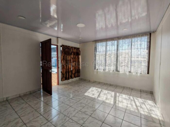 Apartamento de 2 habitaciones con cochera y ubicación estratégica #26-1719 GS en Merced, San José — $810