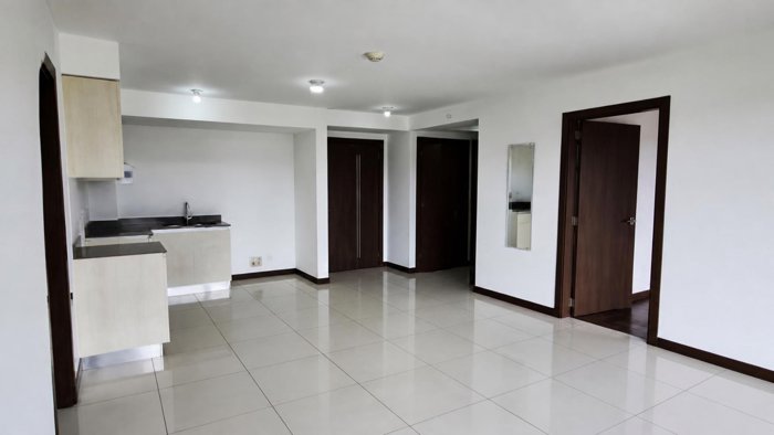 ALQUILER APARTAMENTO AMUEBLADO, URUCA, CONDOMINIO AZENZA TOWER en Uruca, San José — $1,450 - Foto 3 de 17