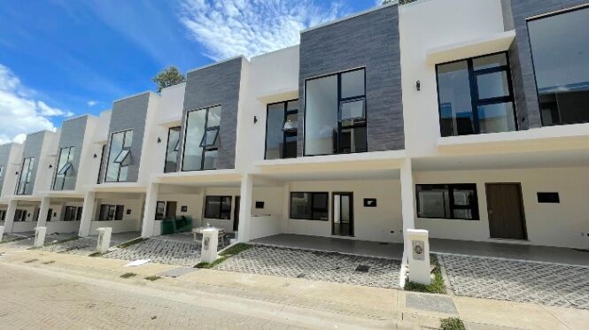 Alquiler de casa en condominio, Santa Ana. RAH 26-319  en Santa Ana, San José — $2,100 - Foto 1 de 21