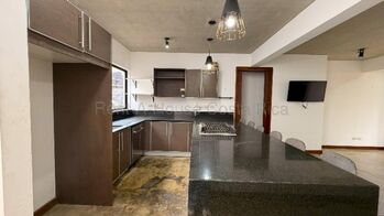 Venta de Casa de 3 Niveles en Piedades de Santa Ana 26-1916 en Piedades, Santa Ana, San José — $249,000 - Foto 5 de 12