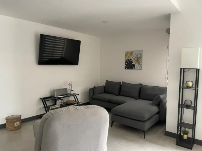 Alquiler de Apartamento en San Francisco de Heredia. RAH 26-163 en San Francisco, Heredia — $1,300 - Foto 3 de 17