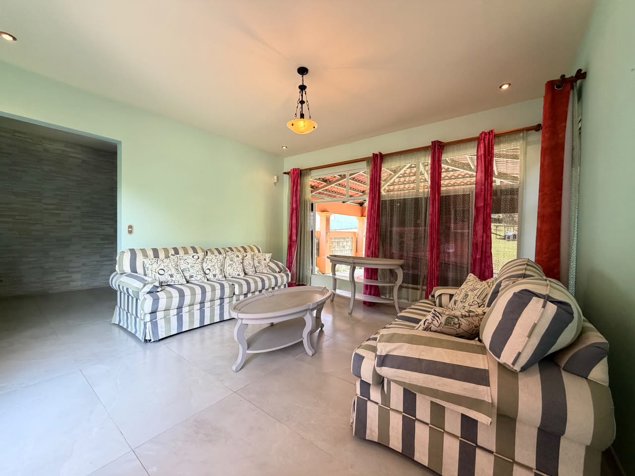 Casa Venta Condominio Puente Piedra Grecia Alajuela 220m2 Lote 302.44m2 3 Hab 4 Cocheras 2 Niveles in Puente De Piedra, Grecia, Alajuela — ₡ 100 000 000 - Photo 2 of 49