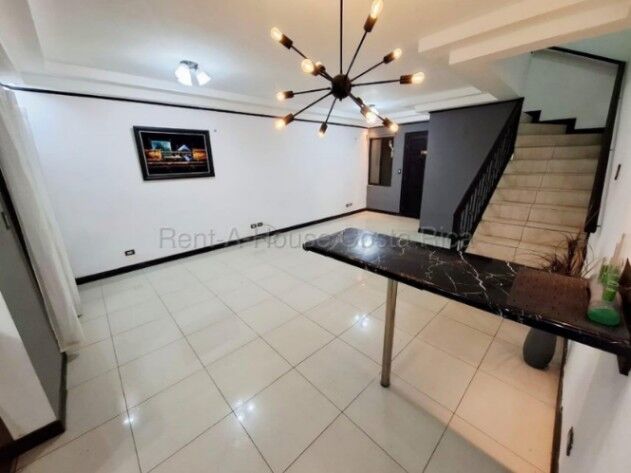 Venta de Casa en Residencial Monserrat - Concepción de Tres Ríos. RAH 27-76 en Concepción, La Unión, Cartago — ₡ 80 900 000