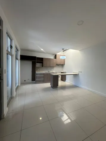 Casa en condominio en Tibás en Anselmo Llorente, Tibás, San José — $165,000 - Foto 2 de 10
