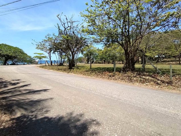 Ocean front Concesion aproved at Playa Pitahaya en Cuajiniquil, Santa Cruz, Guanacaste — $1,900,000
