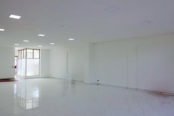 Alquiler Oficina en Zapote en Zapote, San José — $1,750 - Foto 5 de 11